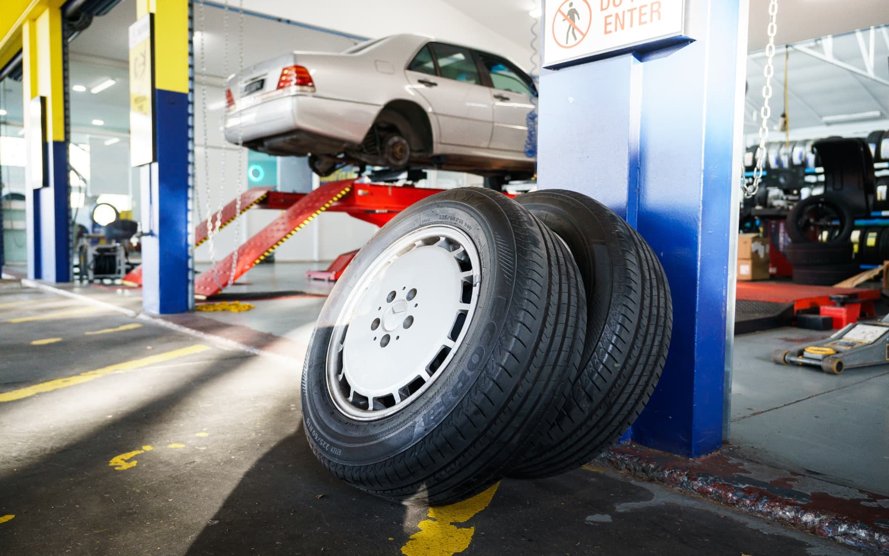 Tyre wall / fitting bay photo